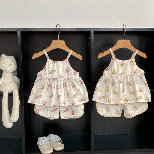 【S23025】夏季0-3歲女童吊帶套裝女寶寶洋氣碎花無袖娃娃衫開叉短褲兩件套