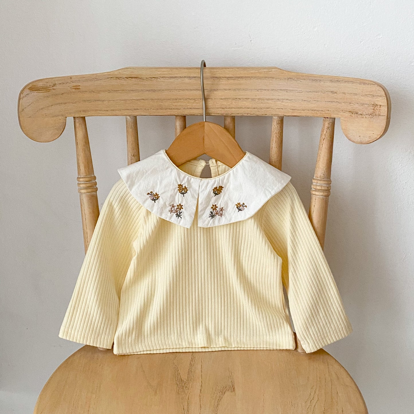 【M2023】2023春季嬰兒衣服可愛女寶寶蘑菇刺繡毛衣外套+無袖背帶哈衣爬服